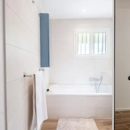 2-bedroom With Garden Апартаменты
