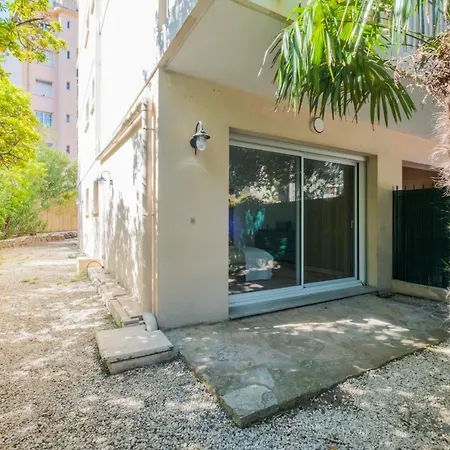 2-bedroom With Garden Lägenhet *