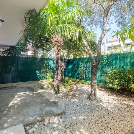 Lägenhet 2-bedroom With Garden Cannes