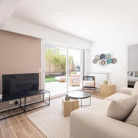 2-bedroom With Garden * Cannes