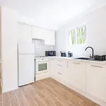 Apartman 2-bedroom With Garden